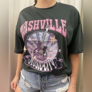 Nashville Graphic Tee!